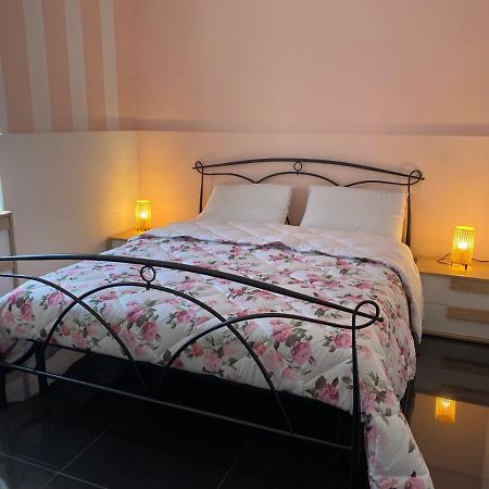 Casa Pirandello 12 Apartment Катания Екстериор снимка